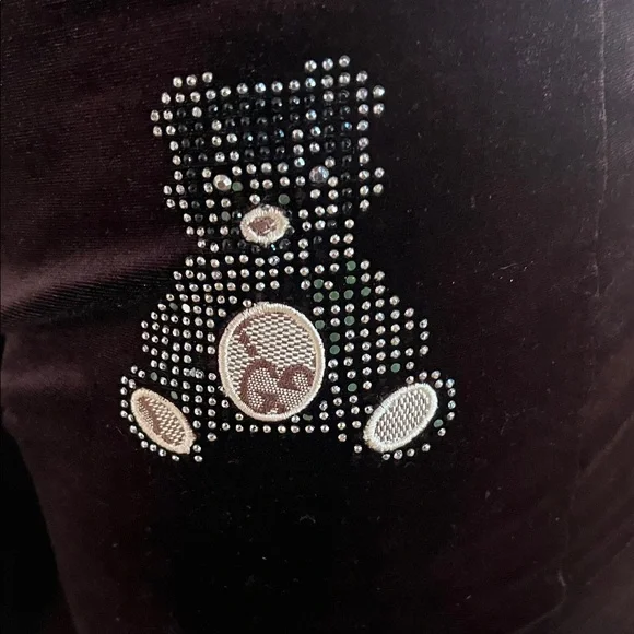 GUCCI-Women's Velvet Tracksuit in Dark Brown with Rhinestone Bears. - Picture 7 of 16